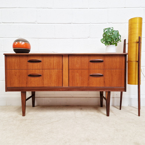 Vintage mid century medium - mid,